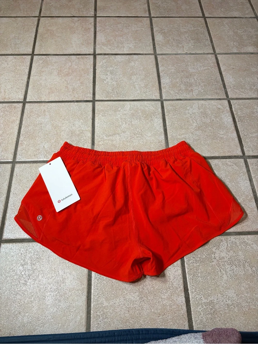 NWT Lululemon Hotty Hot Short *LR 2.5” (Cherry Ember) Size 10